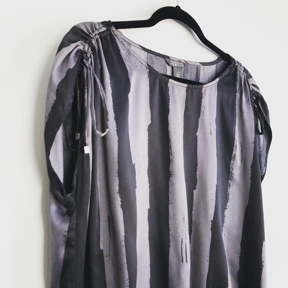✨3/$30✨KENNETH COLE REACTION BLACK GREY SATIN TOP - Picture 2 of 4